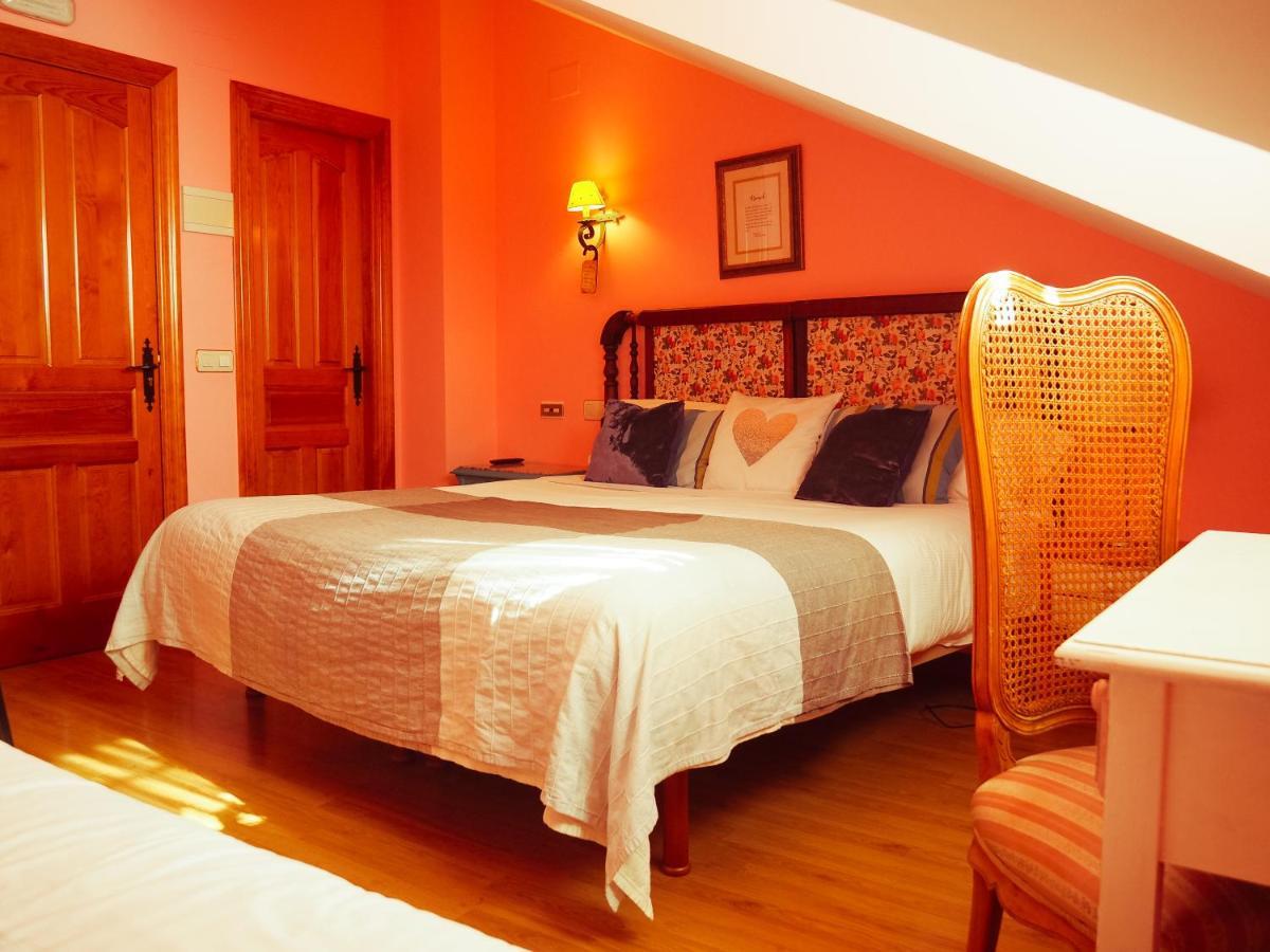 Hotel Rural la Concordia Monzón de Campos Esterno foto