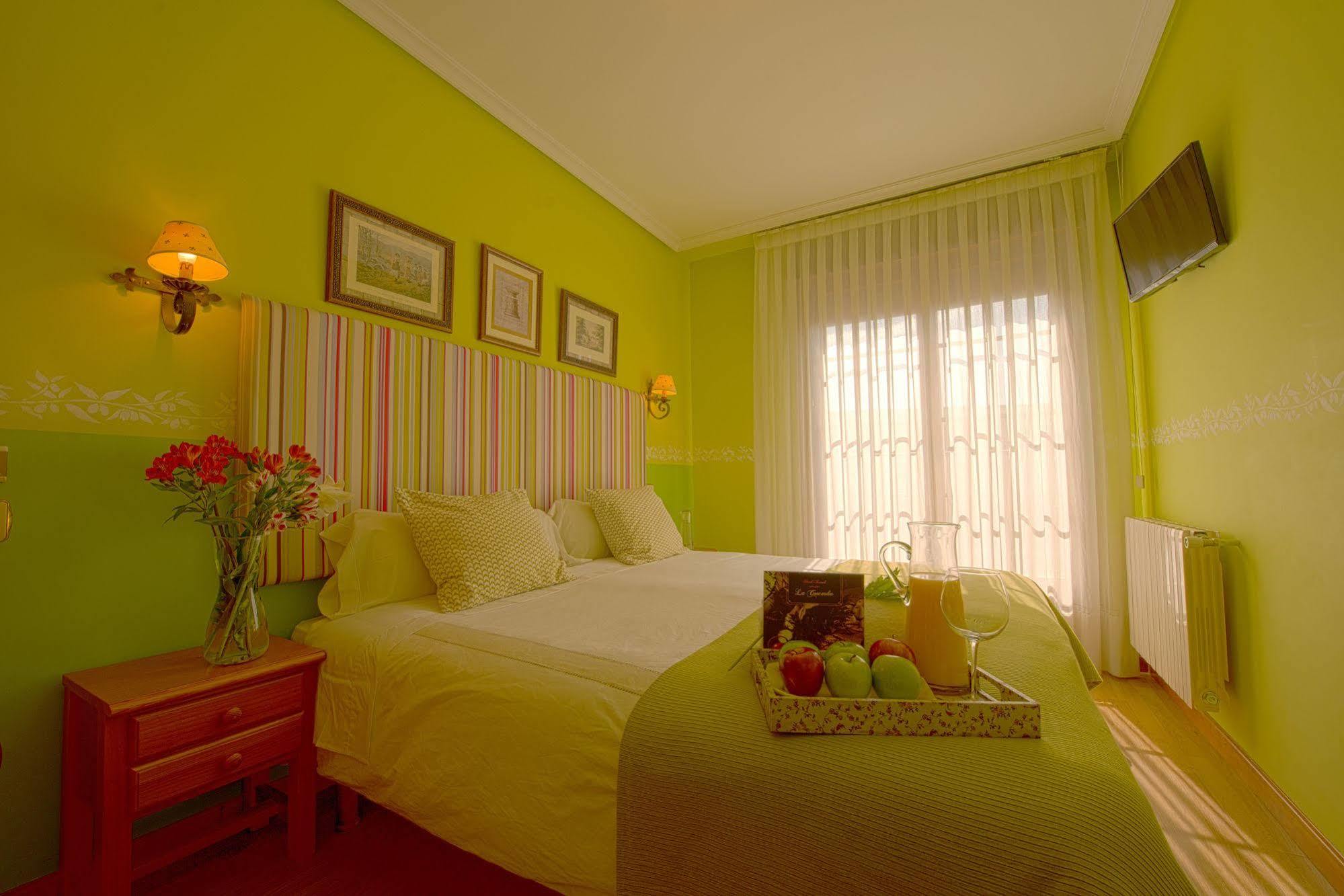 Hotel Rural la Concordia Monzón de Campos Esterno foto